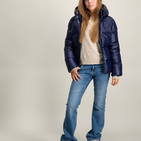 Chaqueta acolchada corta con capucha