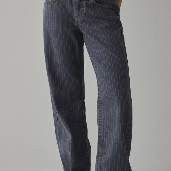 Vaquero recto de rayas finas