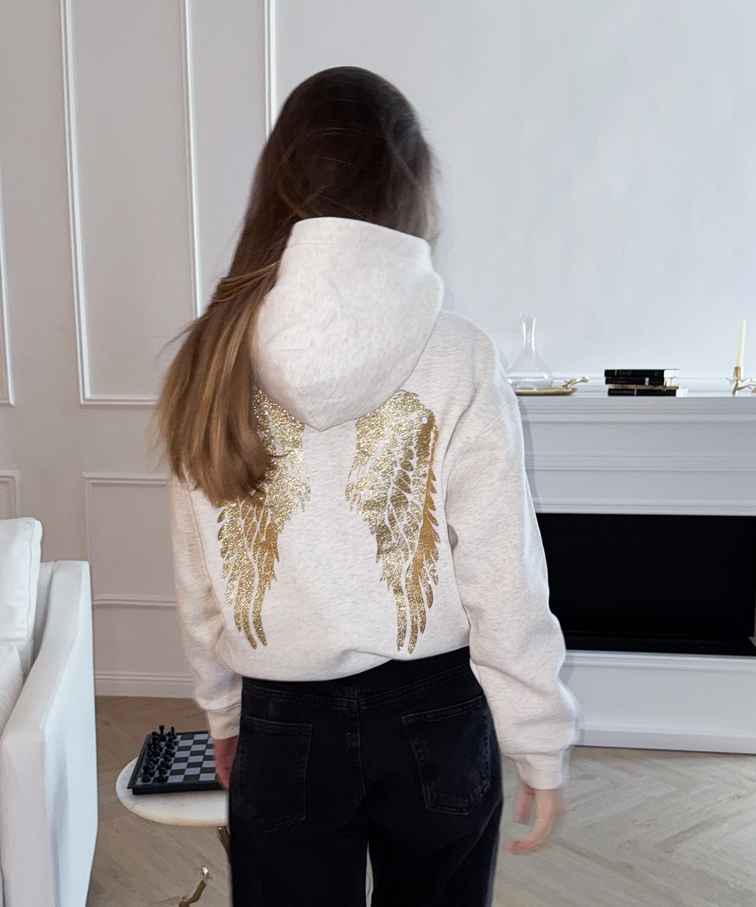 Sudadera con Capucha Alas Doradas
