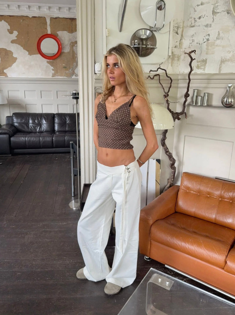 Pantalón recto fluido con cintura ajustable