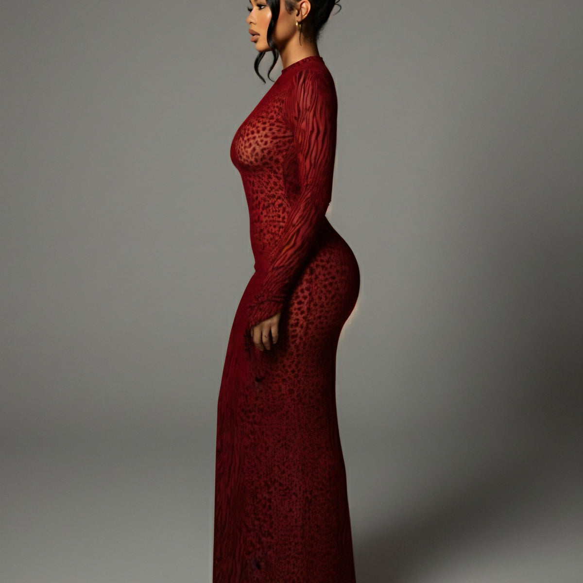 Vestido largo rojo de manga larga