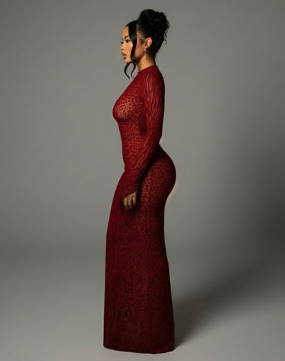 Vestido largo rojo de manga larga